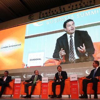 Mejora regulatoria de trámites, a poco de terminar: Aristóteles