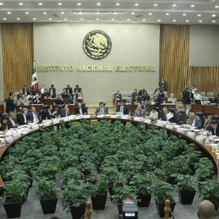 El PT y Partido Humanista vuelven a mesa del INE