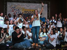 Lilian Tintori, esposa de Leopoldo López, en un mitin con simpatizantes. EFE /