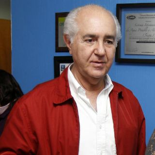 César Coll sale libre bajo fianza
