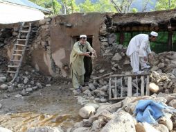 El gobierno afgano no ha podido ayudar a todos los damnificados debido a que se encuentran en zonas de conflicto con los talibanes. EFE / S. Dogar