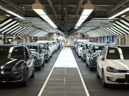 Señalan que la empresa trabaja para desarrollar las soluciones técnicas necesarias para reparar los vehículos. AFP / ARCHIVO