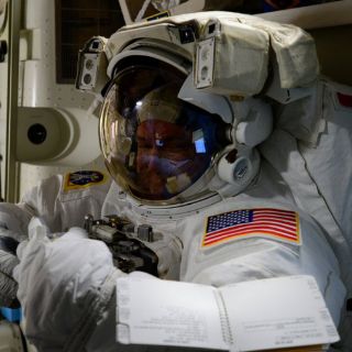 Scott Kelly, a punto de batir récord de vuelo espacial para EU