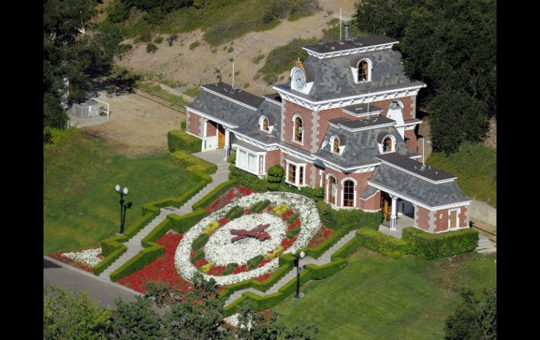 En la imagen se muestra la estación de tren con la que cuenta 'Neverland'. AP / C. Carlson