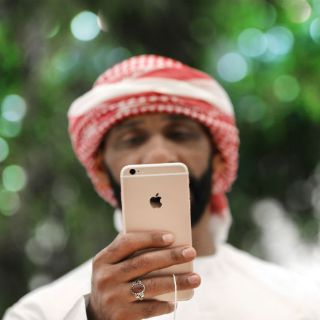 Apple abre sus primeras tiendas en Emiratos Árabes Unidos