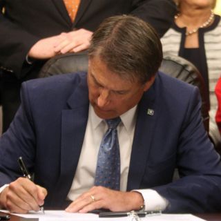 México, inquieto por efectos de ley migratoria en Carolina del Norte