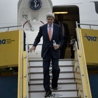 Kerry llega a Viena para asistir a cumbre sobre conflicto sirio