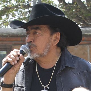 Convocan a reclamar bienes de Joan Sebastian