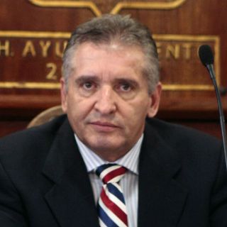 Llegan diputados y propuestas reciclados