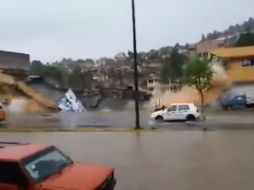 Un video de un poblador del lugar muestra cómo el cauce del agua devora el predio completo. YOUTUBE / changoonga