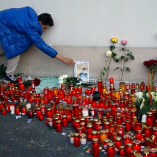 Gobierno rumano decreta tres días de duelo por víctimas de incendio