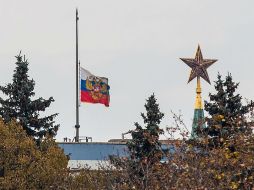 Líder de la Comisión de Aviación de Rusia habla a la prensa rusa tras visitar el lugar del accidente. EFE / S. Ilnitsky