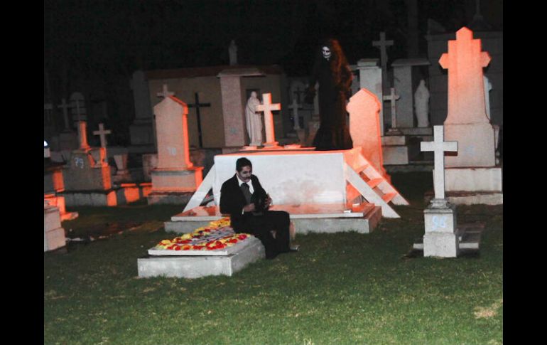 Las leyendas en cementerios y calles de la ciudad siempre son motivo para contar en estos días de fiestas fúnebres. NTX / ARCHIVO