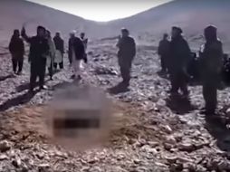 Al parecer, la mujer se casó con un hombre en contra de su voluntad y pretendía escaparse con un joven de su edad. YOUTUBE / zj4cSDfdoBI