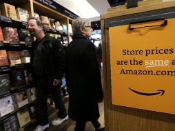 Los libros en la tienda de Amazon Books, tendrán el mismo precio que los que se adquieren en su sitio de internet. AP / E. Thompson
