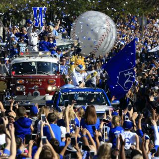 Kansas City festeja el campeonato de los Reales