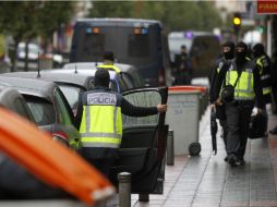 La Guardia Civil española continúa con las indagatorias y redadas en zonas sospechosas. EFE / V. Lerena
