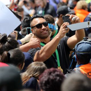 Los 'All Blacks' son recibidos como héroes en Auckland