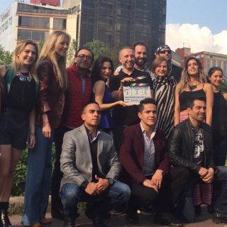 Elenco da claquetazo de cinta 'No manches, Frida'