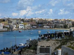 Las mujeres llegaban a Lampedusa mezcladas con los migrantes y eran amenazadas física y psicológicamente. ESPECIAL /