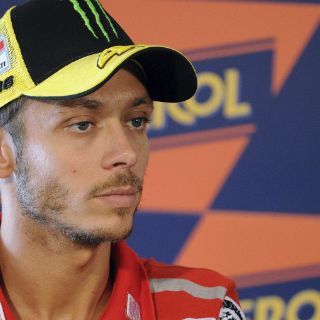 El TAS rechaza recurso de Rossi y saldrá último en Valencia