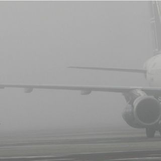 Afectados, 14 vuelos por banco de niebla en AICM