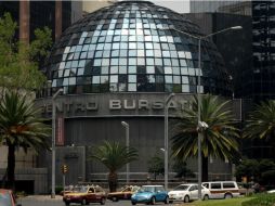 El IPC desminuye respecto al nivel previo presionado por las bajas de Wal-Mart, Grupo México y Alfa. NTX / ARCHIVO