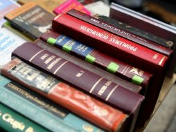 Una de las exposiciones muestra el trabajo que se hace en una librería, de clasificar y pensar en todos los elementos del libro. EL INFORMADOR / ARCHIVO