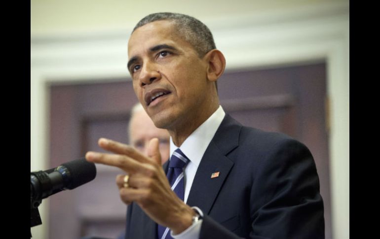 Si Obama no cuenta con el respaldo del Congreso, él solo debe comenzar el proceso de legalización de la marihuana, asegura el NYT. AP / P. Martínez