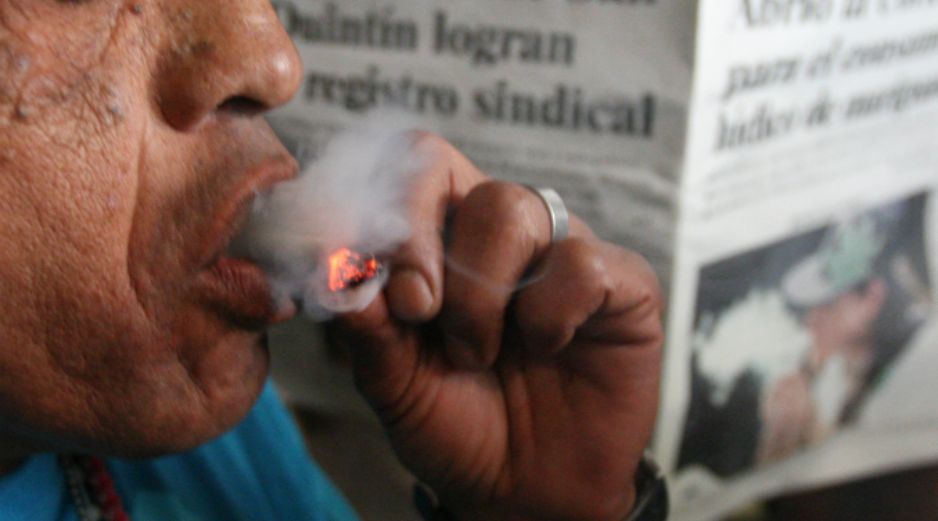 ''No se sabe de muertes por consumo de mariguana, sin en cambio por consumo de alcohol, sí'', expresa Gaviria. EFE / ARCHIVO