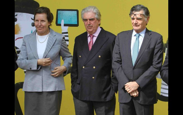 En la ceremonia de apertura estuvieron presentes la embajadaroa de Francia y Rafael Tovar y de Teresa, presidente del Conaculta. NTX / F. García