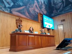 Catalina Demidchuk, integrante de Codeando México (c) asegura que la idea es que el prototipo sea funcional y se utilice. TWITTER / @EpicentroFes