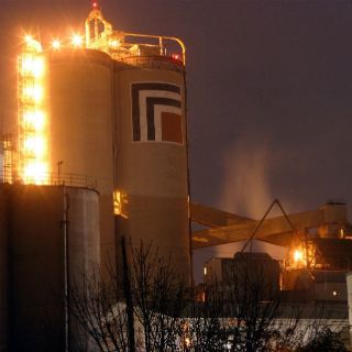 Cemex busca vender cemento a Cuba o bien, instalar una planta