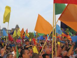 Al grito de 'Amor sí, Macri no', la comunidad argentina repudió al candicado de derecha. EFE / E. Abramovich