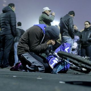 Aumenta número de muertos por incendio en discoteca de Bucarest