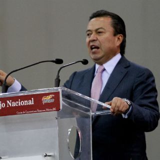 Impulsa el PRI iniciativa a favor de los municipios: César Camacho