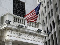 La jornada tuvo escasos datos económicos en EU, en espera a publicación de índices. AP / ARCHIVO