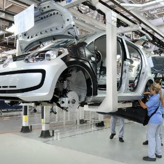 Producción y exportación de autos cae en octubre