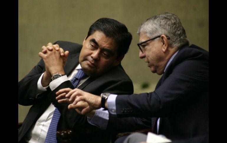 Concretar cualquier coalición representaría el desdibujamiento absoluto del partido, indica Miguel Barbosa. SUN / ARCHIVO