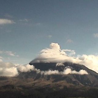 Volcán Popocatépetl presenta 12 explosiones y 71 exhalaciones
