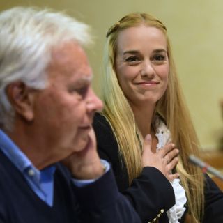 Denuncian hostigamiento de Venezuela a López y familia