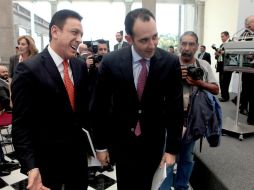 El presidente de la Mesa (d) dice que hay tiempo en este periodo para resolver las ternas de los ministros que llegarán a la SCJN. SUN / R. Romero