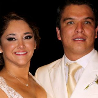 Sherlyn acepta crisis matrimonial