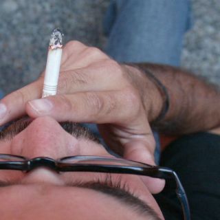 Estados Unidos prohibiría fumar en viviendas públicas