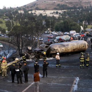 'Me estoy quemando', gritaron tras explosión de pipa en Edomex