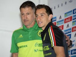 Juan Carlos Osorio y Andrés Guardado en la conferencia de prensa. MEXSPORT / O. Martínez