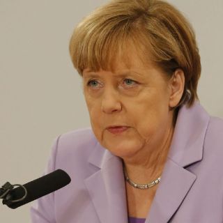 Merkel pide a la DFB aclarar escándalo del Mundial 2006