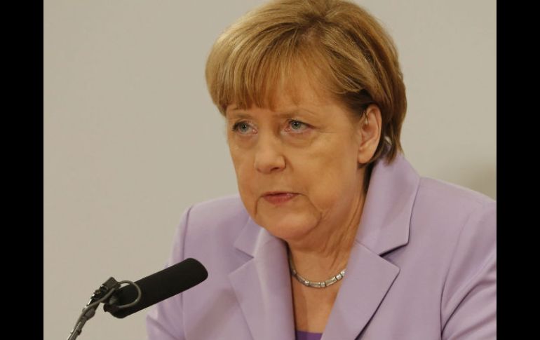 Merkel fue cuestionada por el escándalo que rodea a la DFB en una rueda de prensa. EFE / ARCHIVO