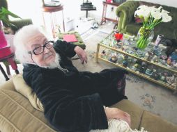 Fernando del Paso sigue compartiendo su brillo, ahora como Premio Cervantes 2015. EFE / U. Ruiz