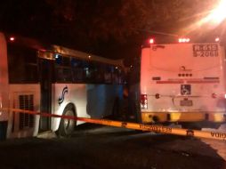 Las autoridades presumen que el conductor de la 615 fue el responsable del choque al no respetar la preferencia. EL INFORMADOR /